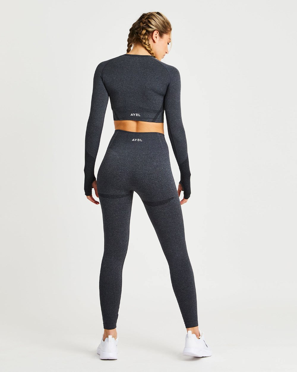 AYBL Balance V2 Seamless Long Sleeve Crop Top Negras | APYTN0316