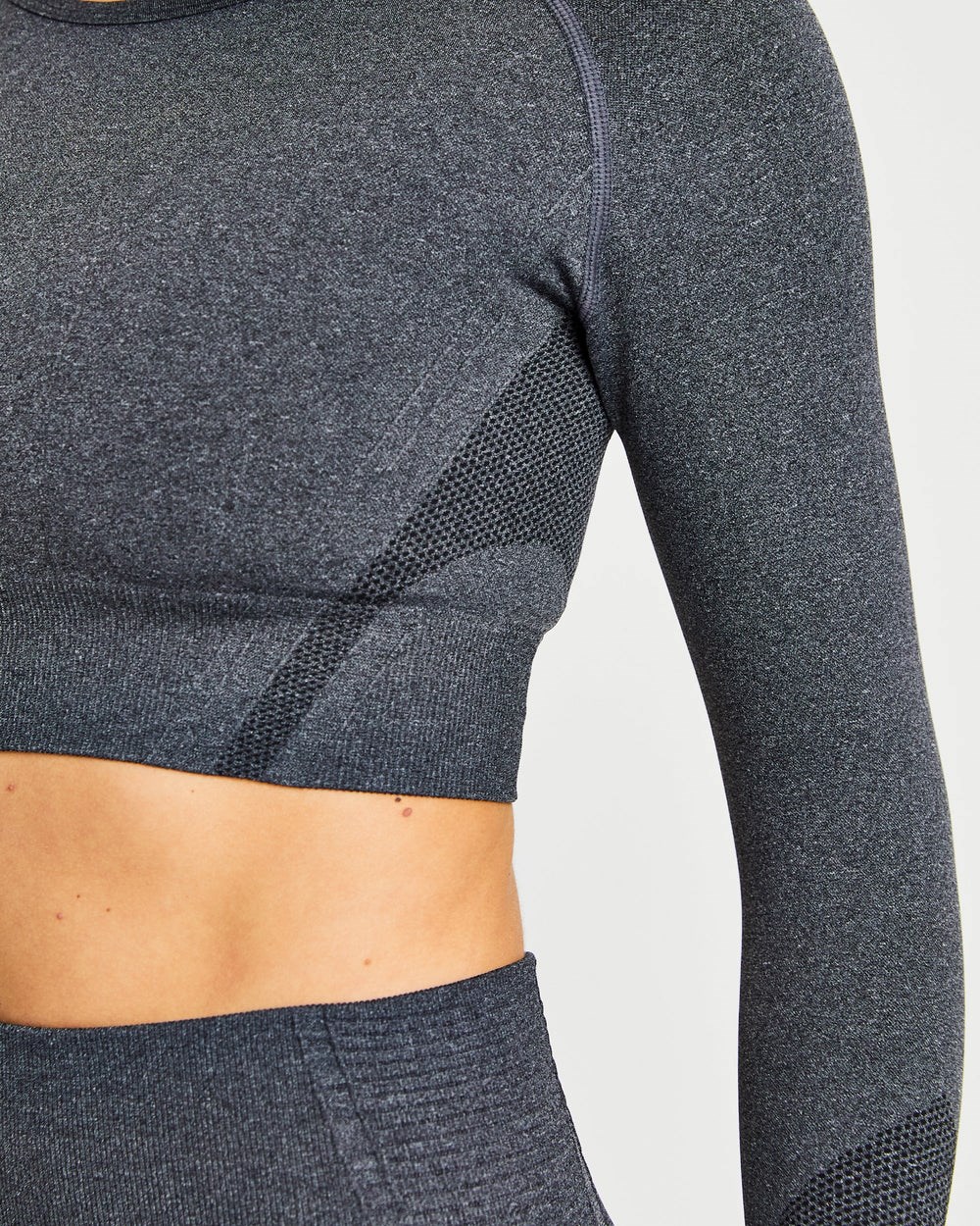 AYBL Balance V2 Seamless Long Sleeve Crop Top Negras | APYTN0316