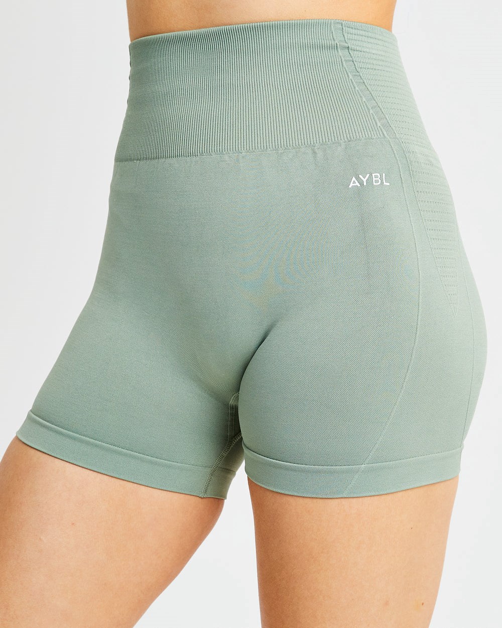 AYBL Balance V2 Seamless Shorts Verde Oliva Verde | WUBRD7931