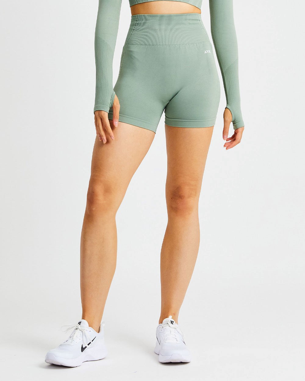 AYBL Balance V2 Seamless Shorts Verde Oliva Verde | WUBRD7931