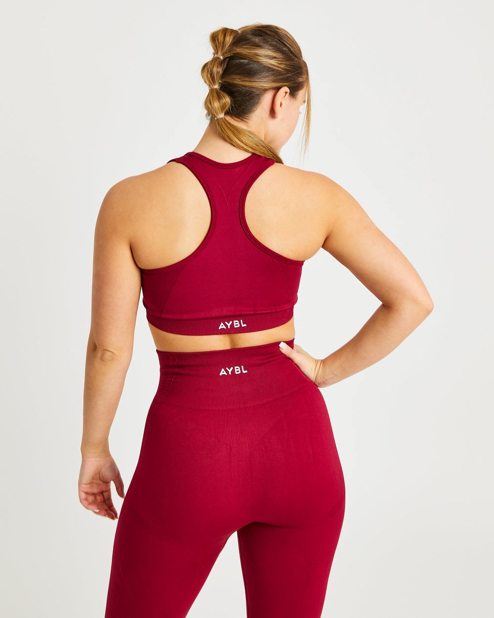 AYBL Balance V2 Seamless Sports Bra Rojas | PLNWT9582