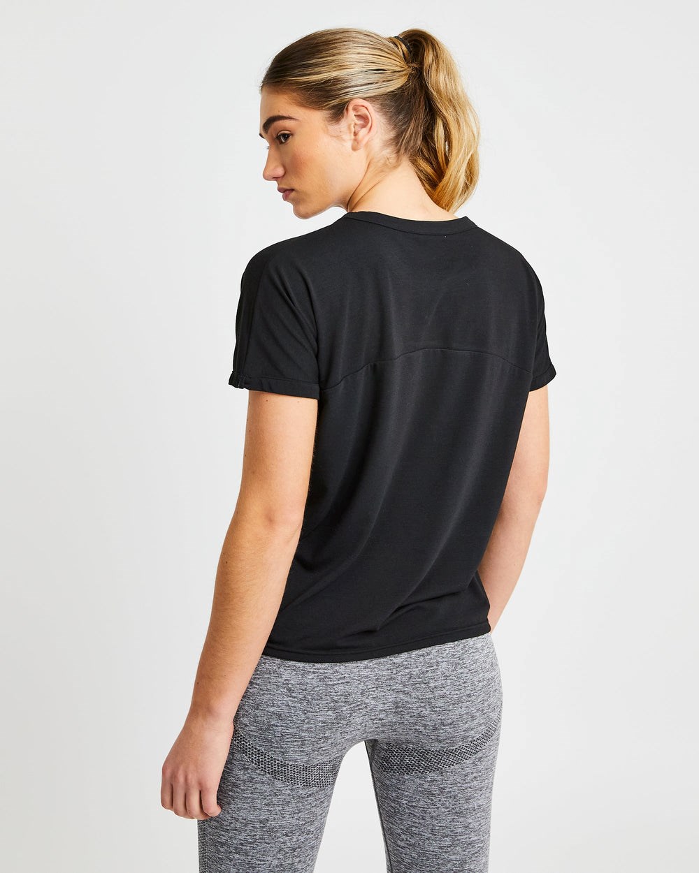 AYBL Boxy T Shirt Negras | DAMIW0782