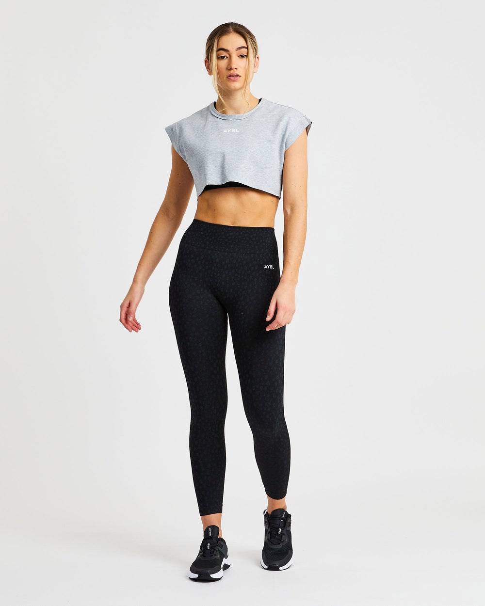 AYBL Entrenamiento Crop Top Gris | FALYM1703