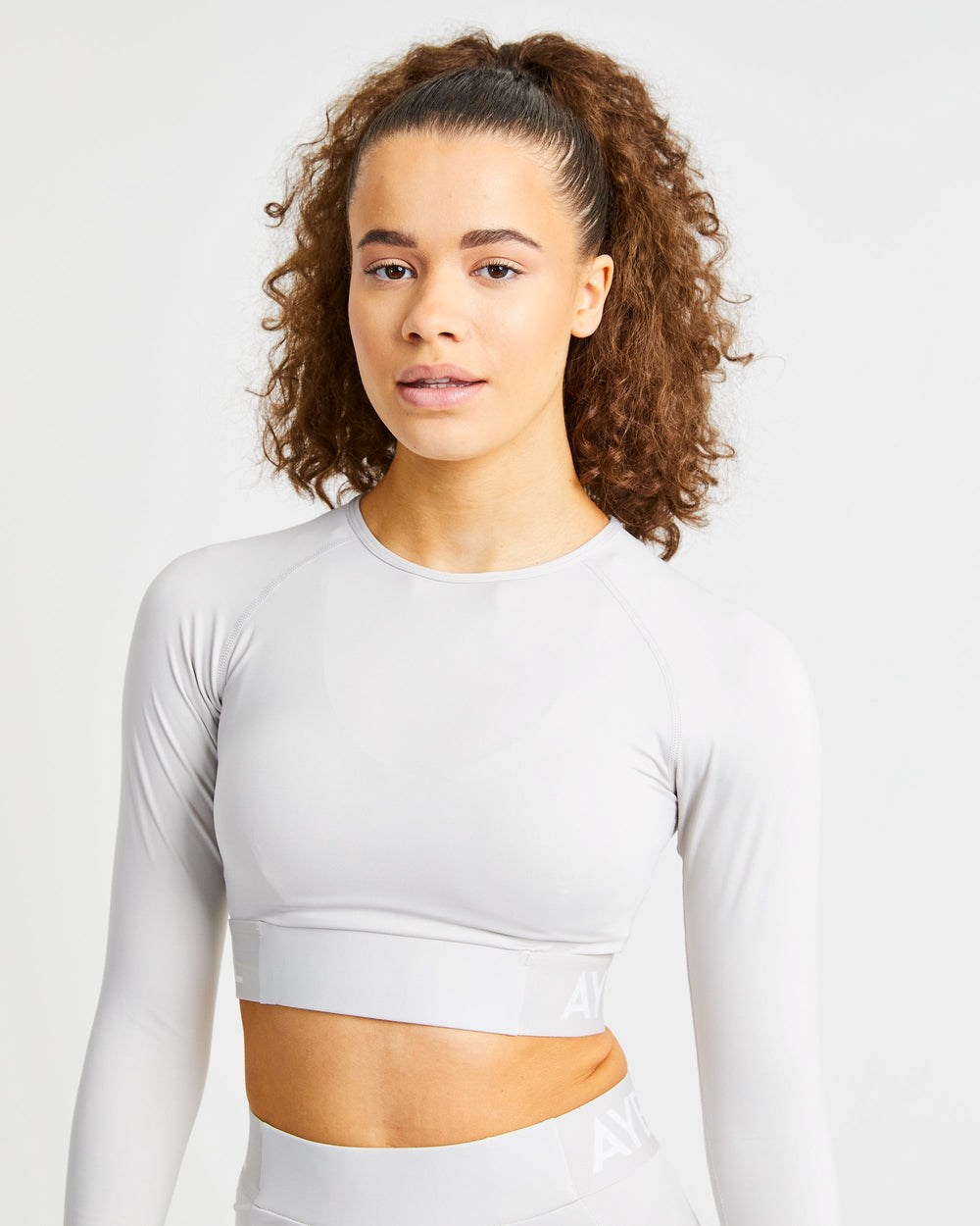 AYBL Entrenamiento Long Sleeve Crop Top Beige | FRWKQ4158