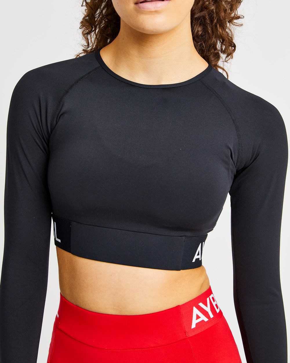 AYBL Entrenamiento Long Sleeve Crop Top Negras | SKCEO9128