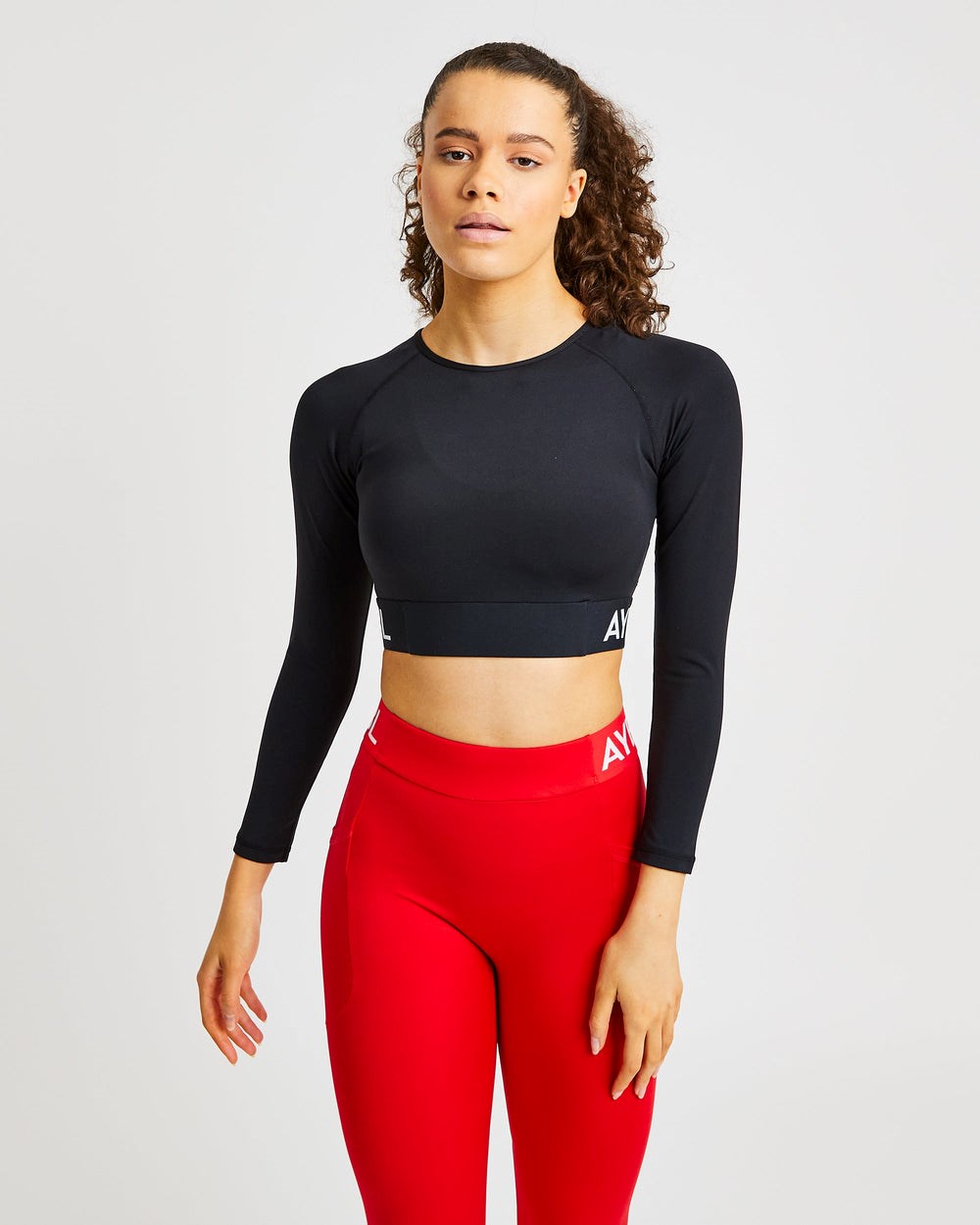 AYBL Entrenamiento Long Sleeve Crop Top Negras | SKCEO9128