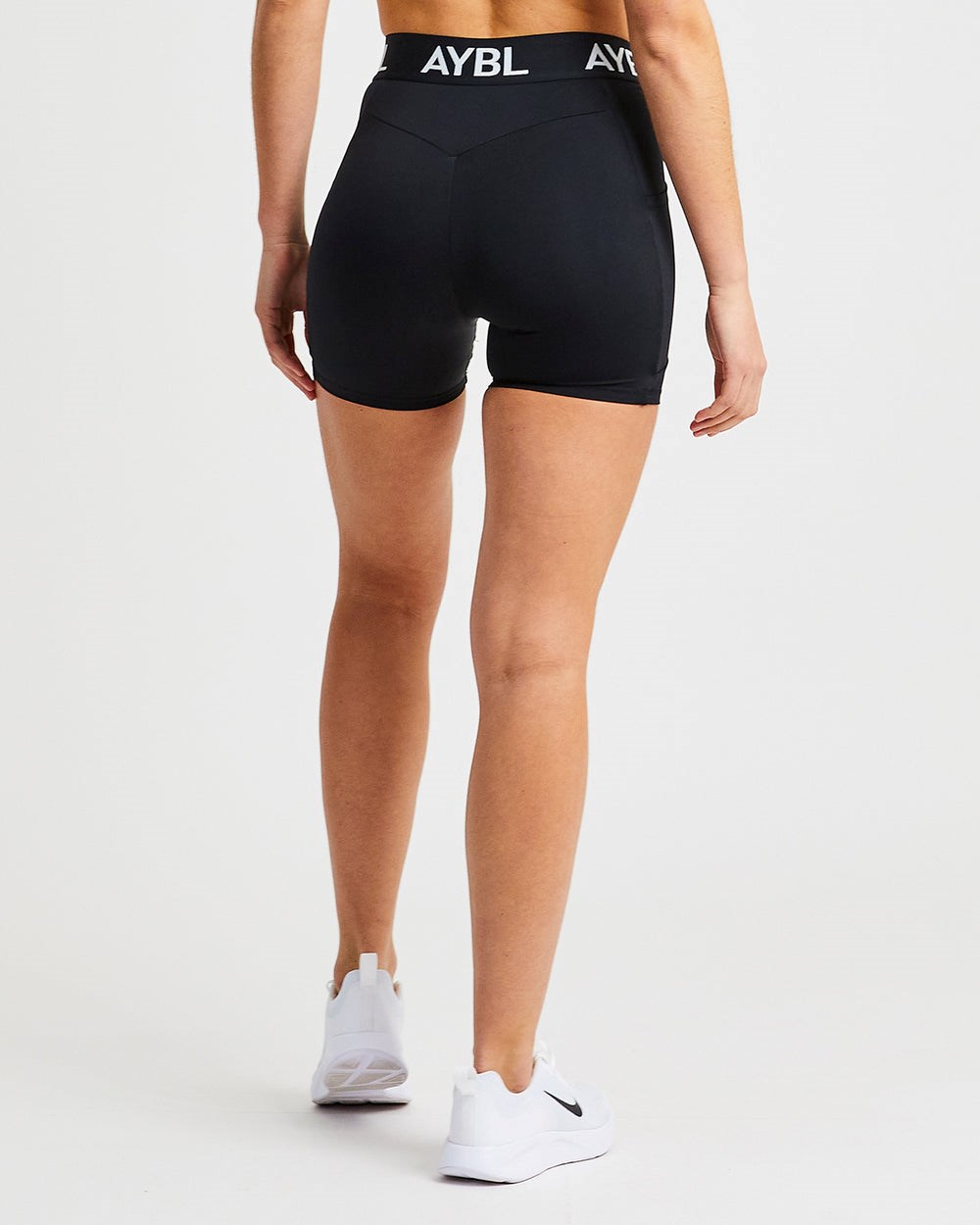 AYBL Entrenamiento Shorts Negras | DOKMY4709