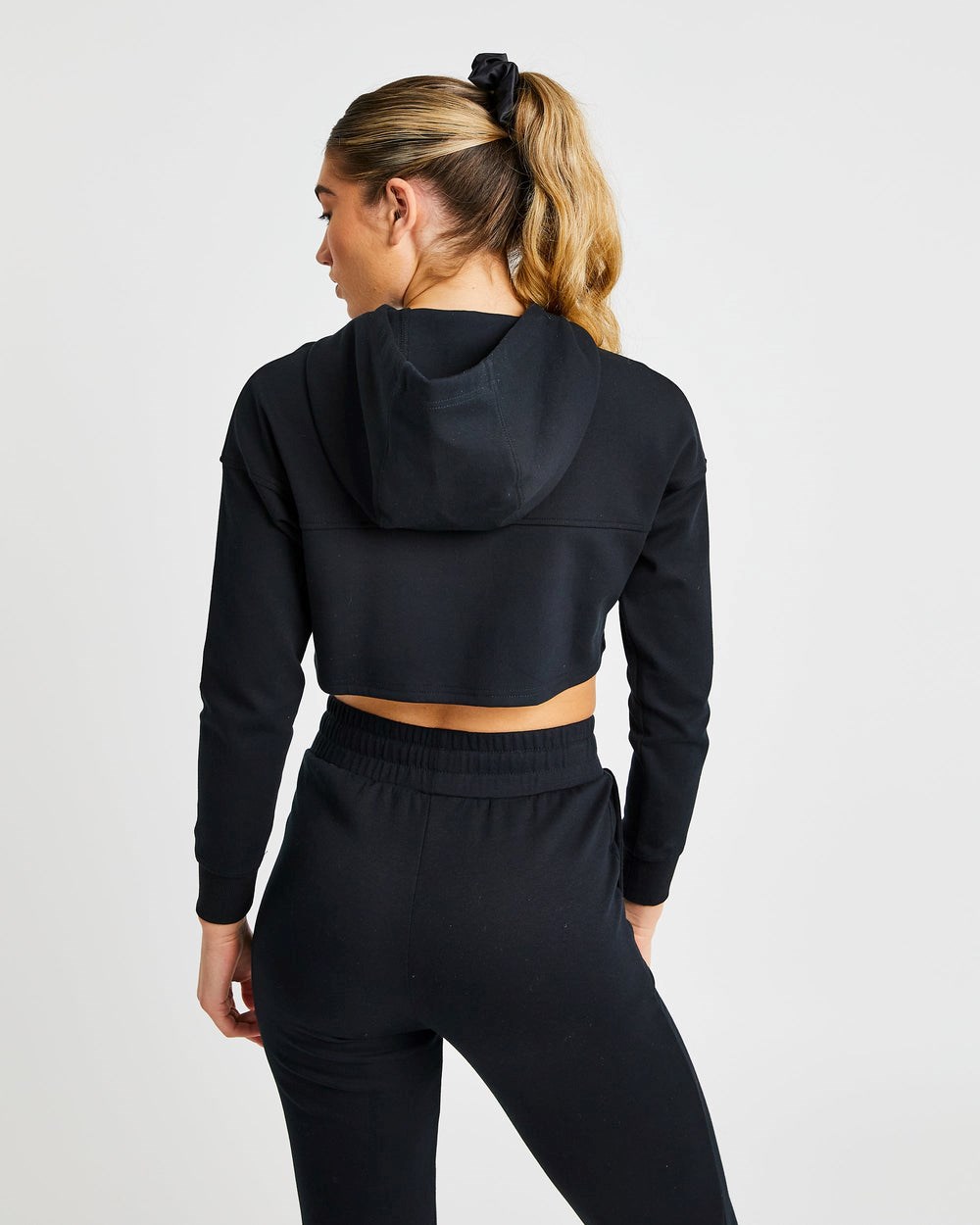 AYBL Everyday Cutout Crop Hoodie Negras | IYNVA0825