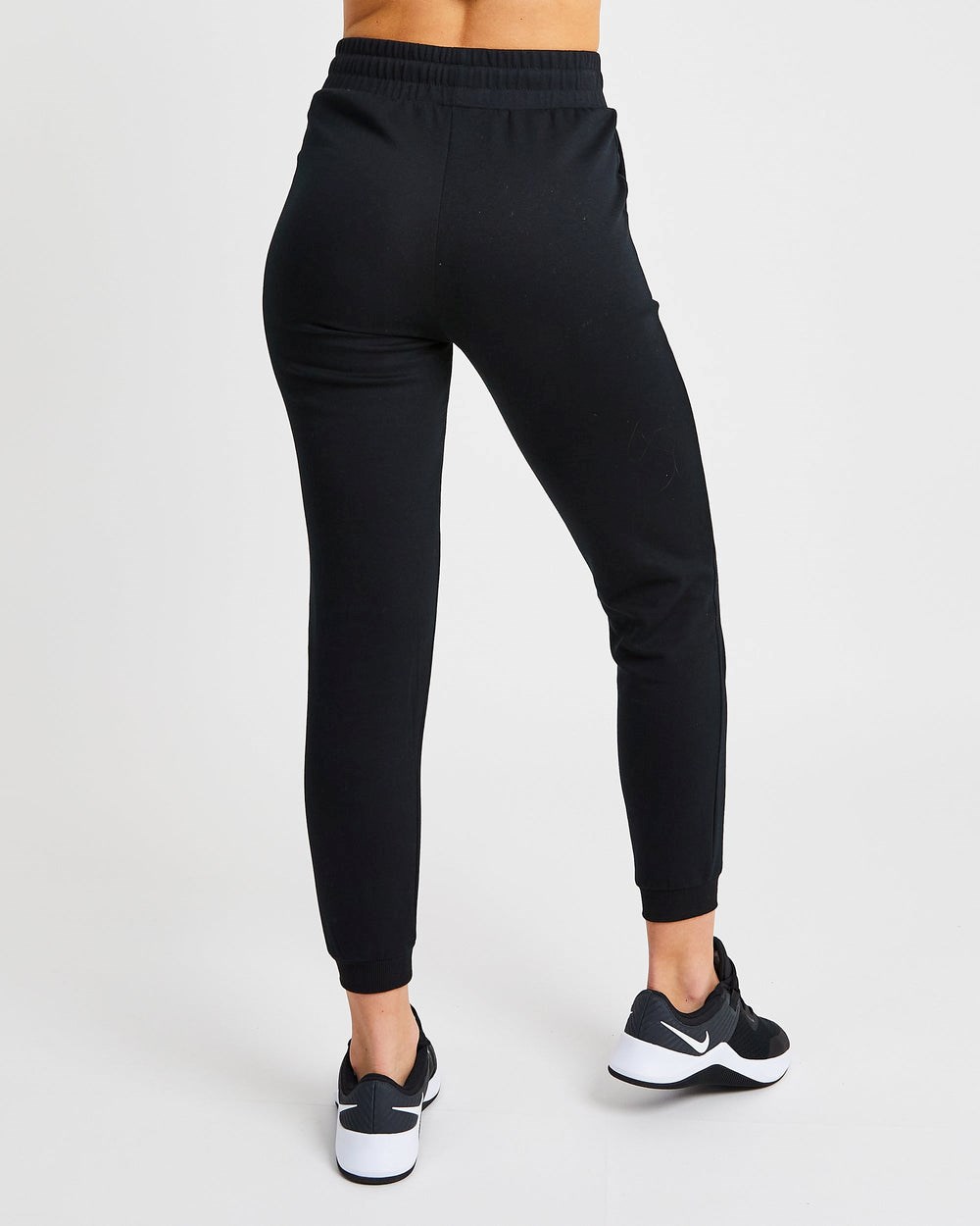 AYBL Everyday Joggers Negras | LFTEG5013