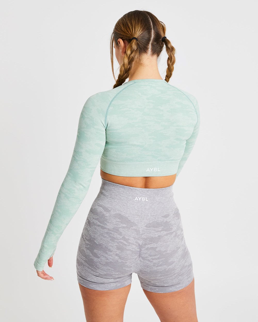 AYBL Evolve Camo Seamless Long Sleeve Crop Top Verde | UPMCX5748