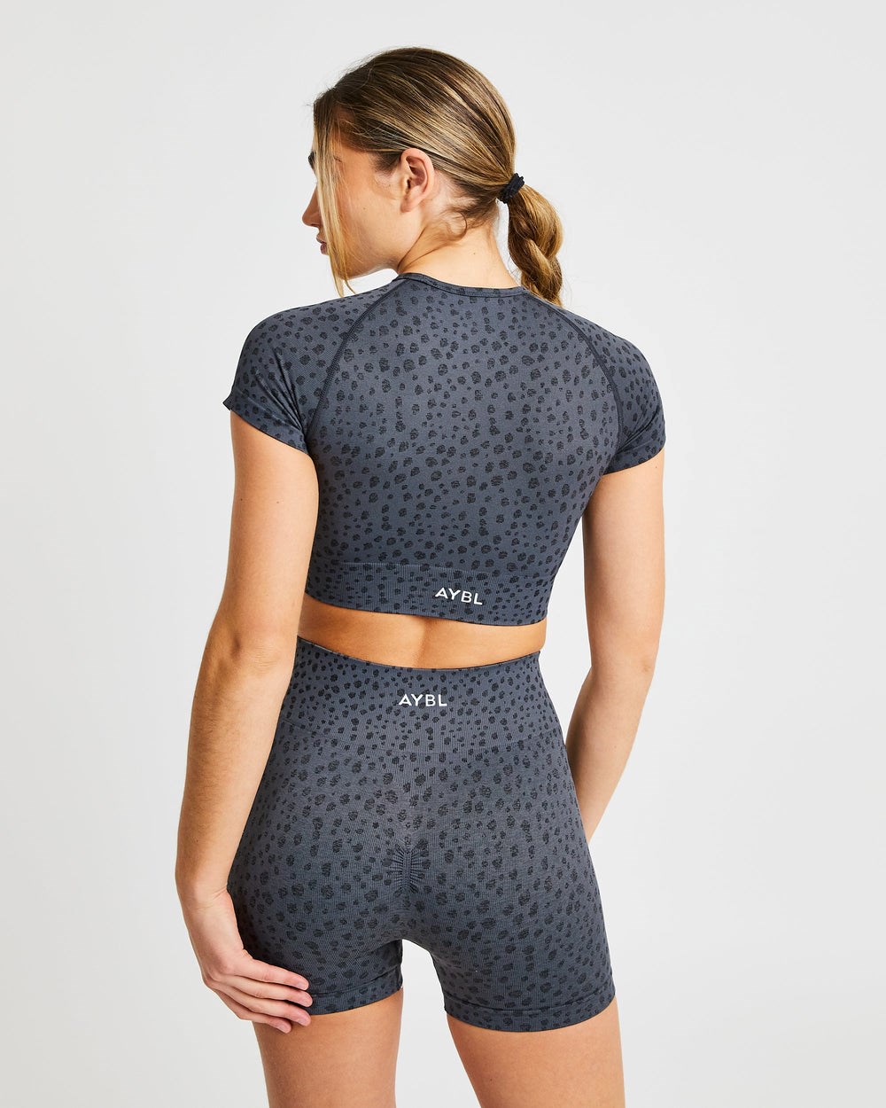 AYBL Evolve Speckle Seamless Crop Top Charcoal | IBAGW4576