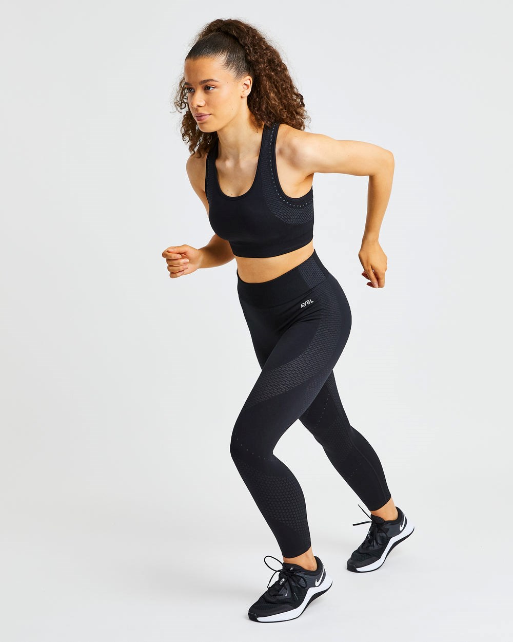 AYBL Ignite Seamless Leggings Negras | HVRES3927