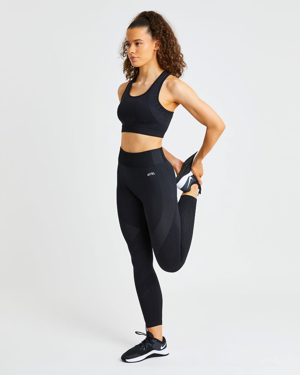 AYBL Ignite Seamless Leggings Negras | HVRES3927