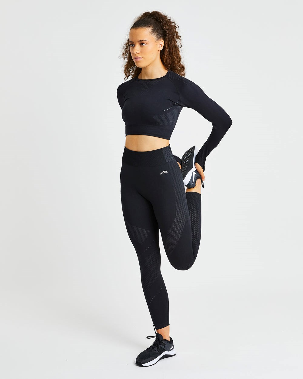 AYBL Ignite Seamless Long Sleeve Crop Top Negras | ATURC7516