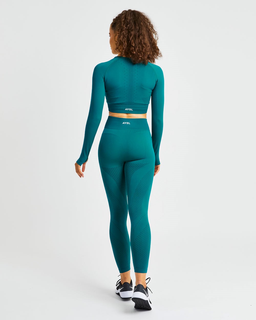 AYBL Ignite Seamless Long Sleeve Crop Top Hyper Teal | BDYNS7950