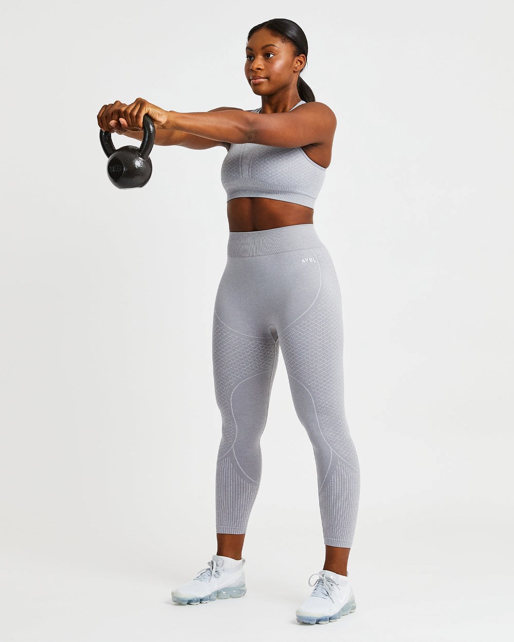 AYBL Impact Seamless Sports Bra Gris | SJPKU8356