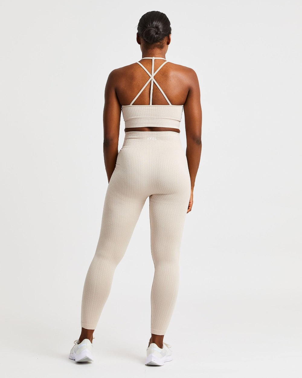 AYBL Luxe Seamless Crop Tank Top Sand | LEOSA6450