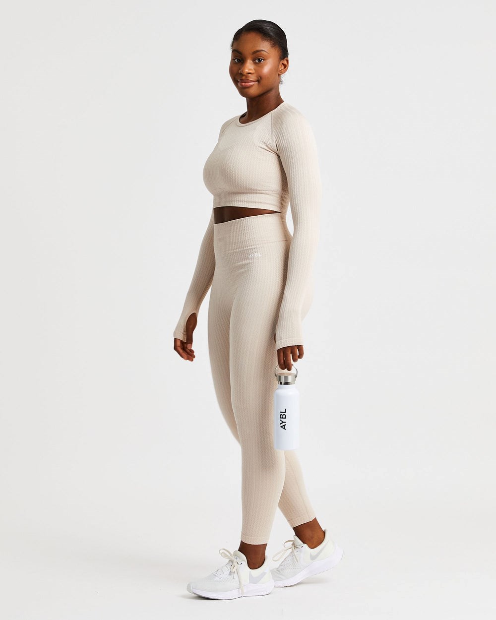 AYBL Luxe Seamless Long Sleeve Crop Top Sand | PELGV4621