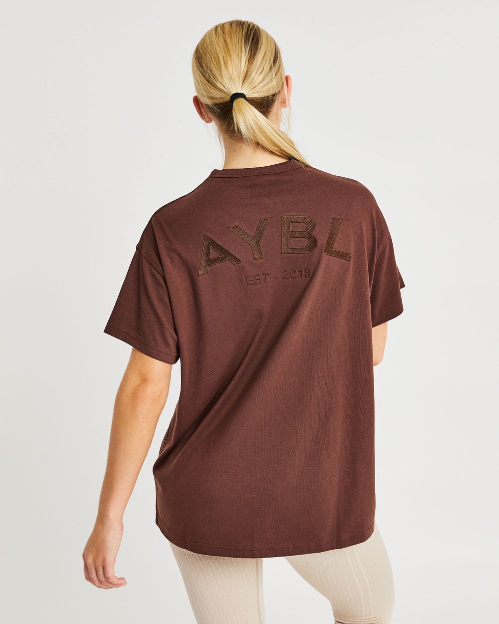 AYBL Luxe T Shirt Marrones | LMPCY3615