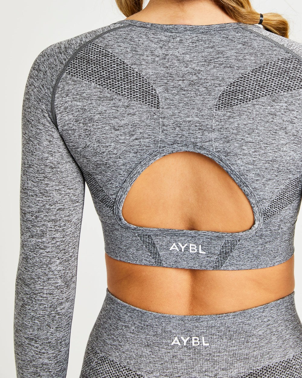 AYBL Motion Seamless Long Sleeve Crop Top Gris | ARBVG4239