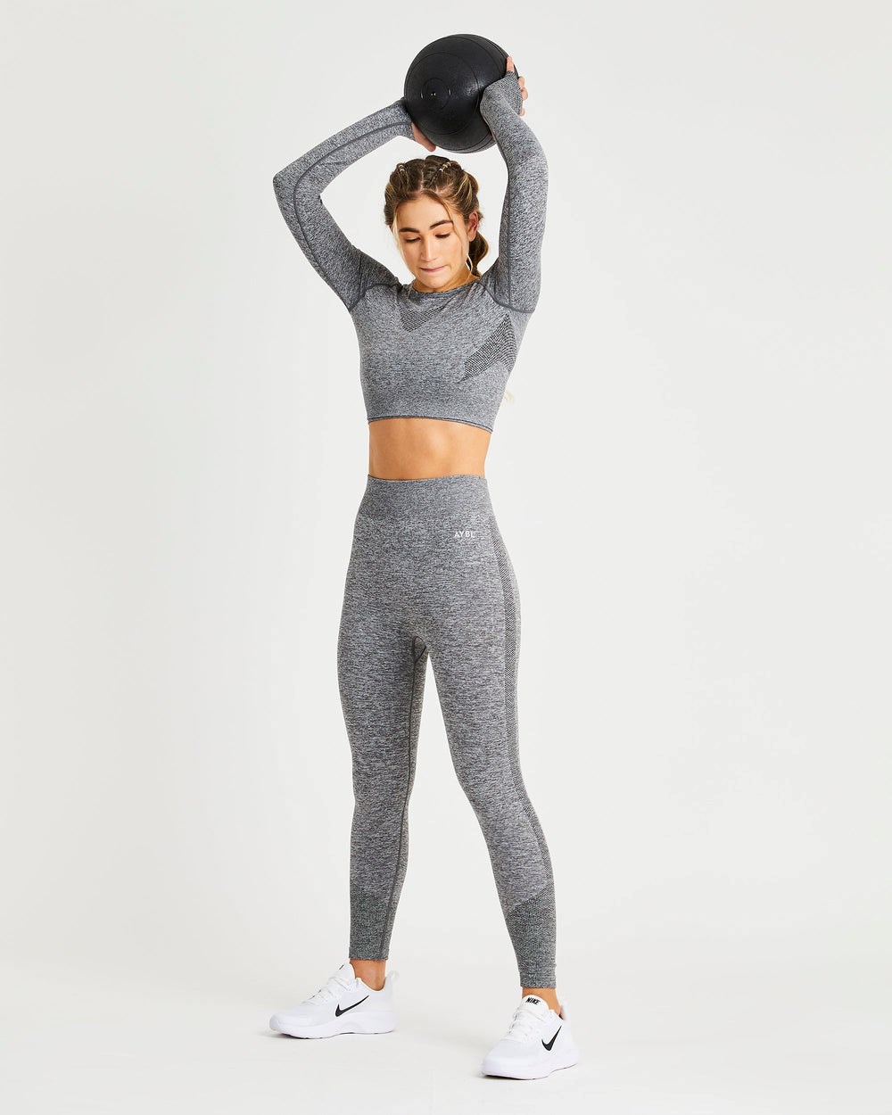 AYBL Motion Seamless Long Sleeve Crop Top Gris | ARBVG4239