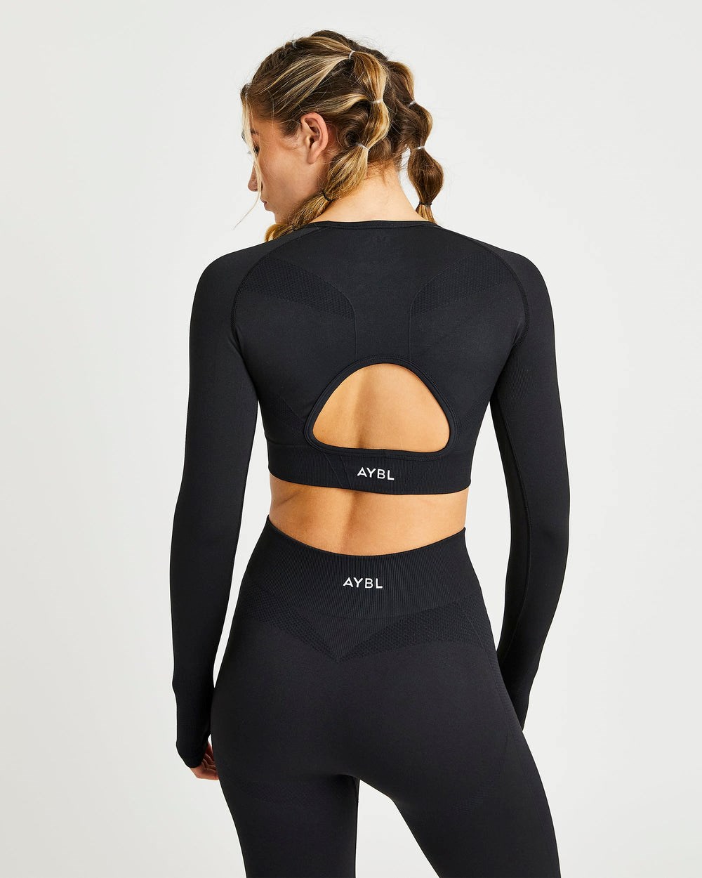 AYBL Motion Seamless Long Sleeve Crop Top Negras | DCEFU6401