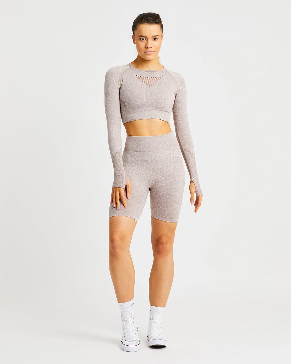 AYBL Motion Seamless Long Sleeve Crop Top Beige | MGKVU1970