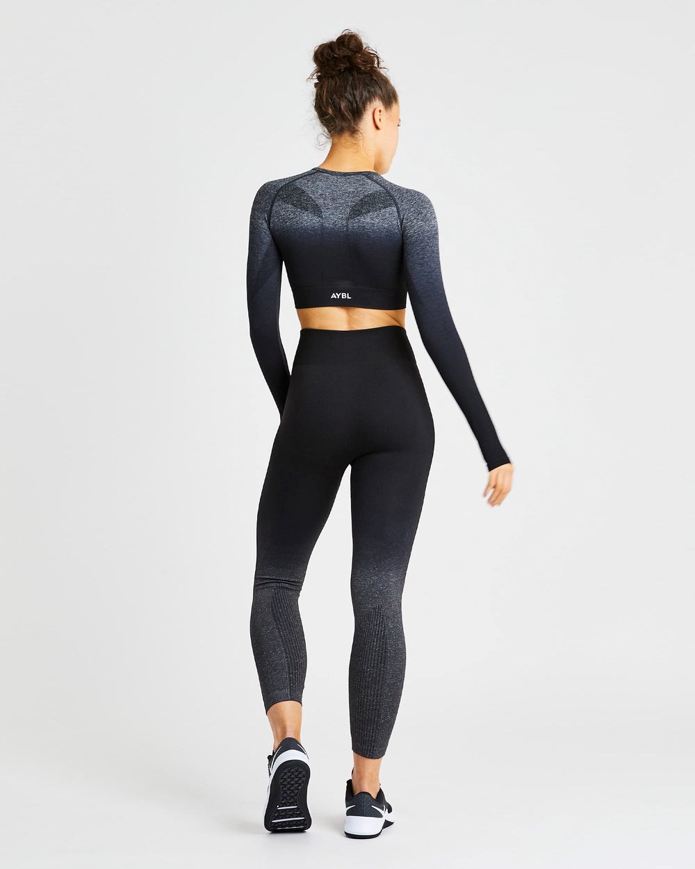 AYBL Pulse Ombré Seamless Long Sleeve Crop Top Black/Grey | ISMYQ6815