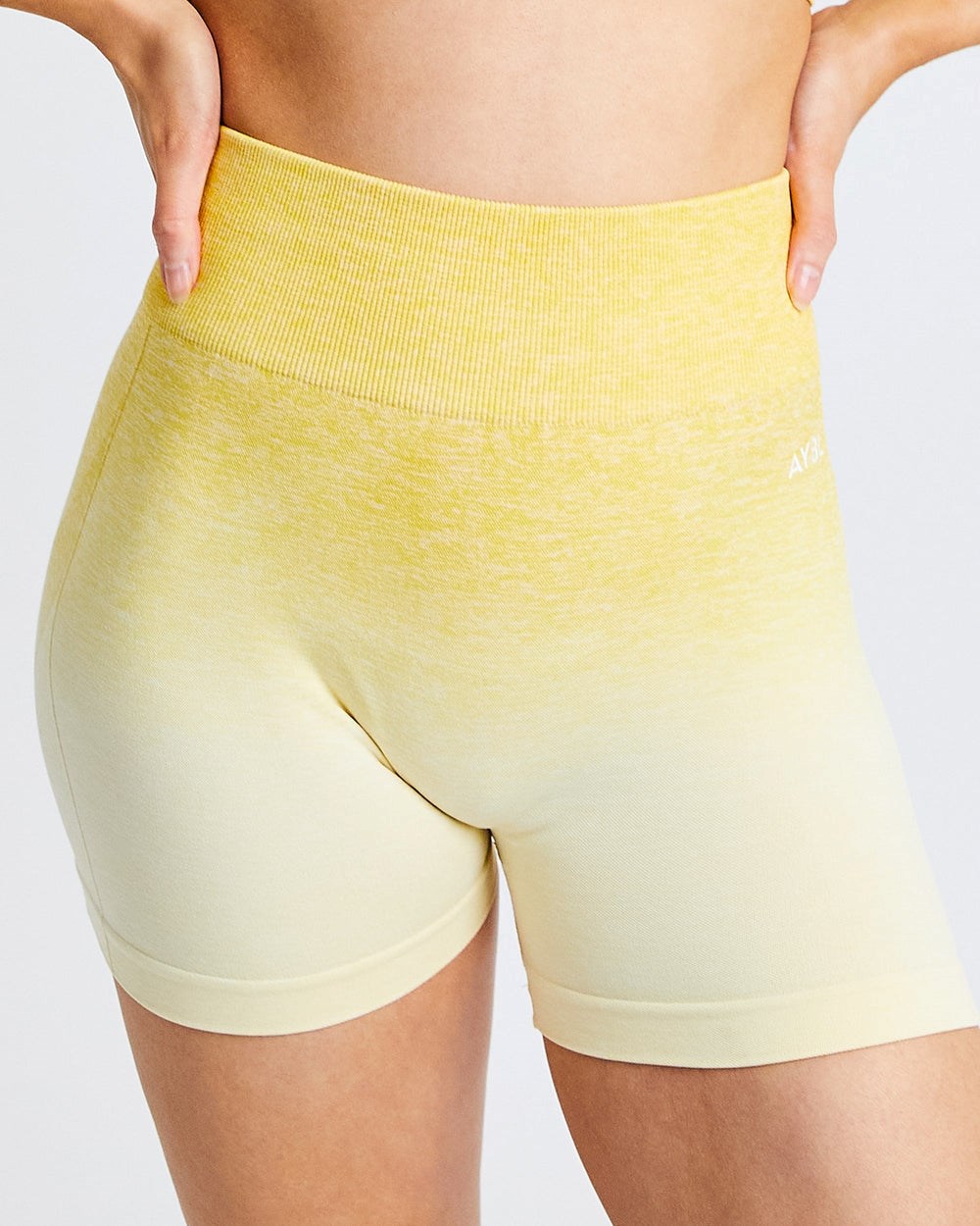 AYBL Pulse Ombré Seamless Shorts Amarillo | VQXAS7236