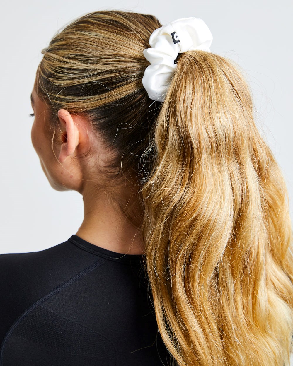 AYBL Scrunchie 4 Pack White/Black/Charcoal/Navy | URWXB8593