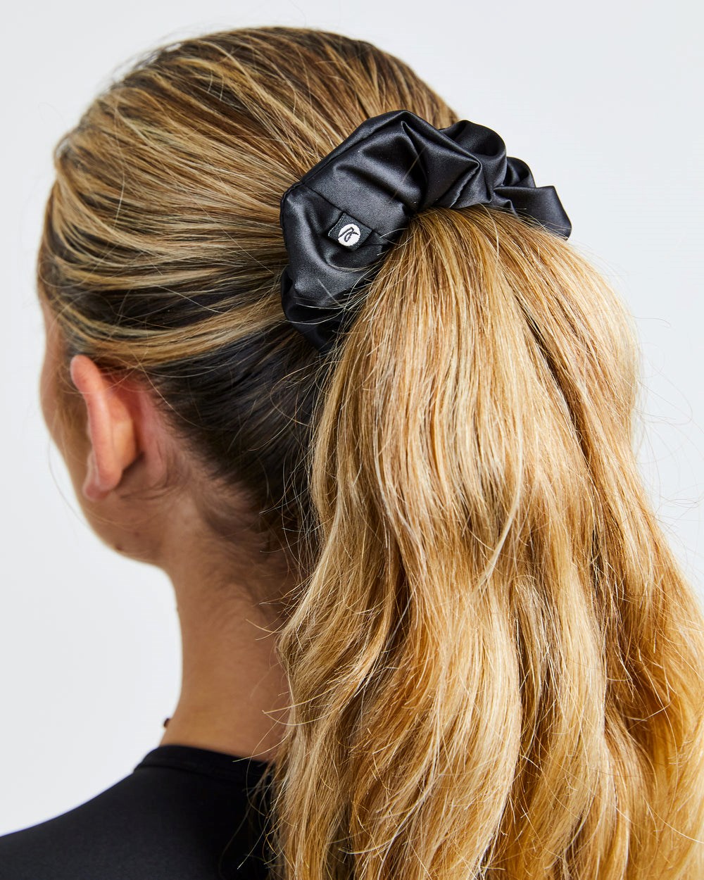 AYBL Scrunchie 4 Pack White/Black/Charcoal/Navy | URWXB8593