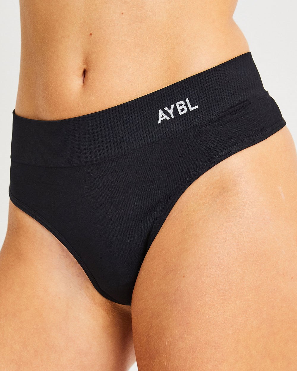 AYBL Seamless High Rise Tanga Negras | XYBGF3168