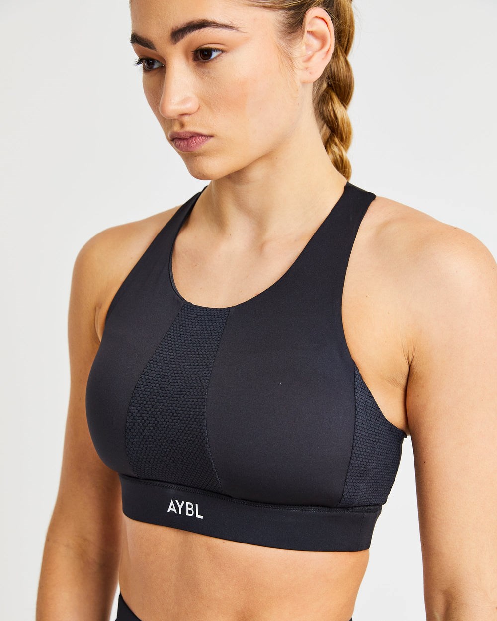 AYBL Sportive High Neck Sports Bra Negras | LEFXJ0394