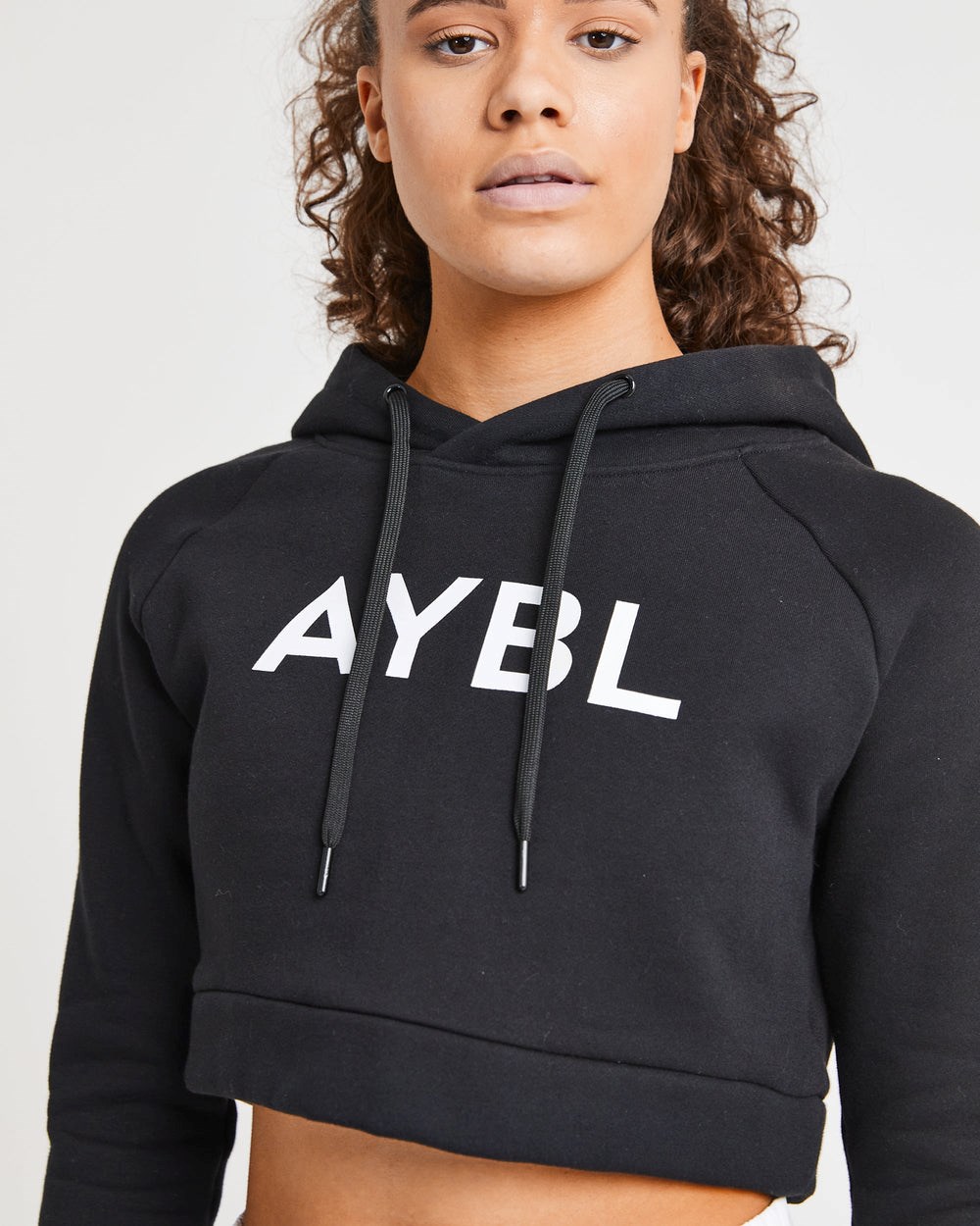 AYBL Staple Crop Hoodie Negras | HKGYP2417