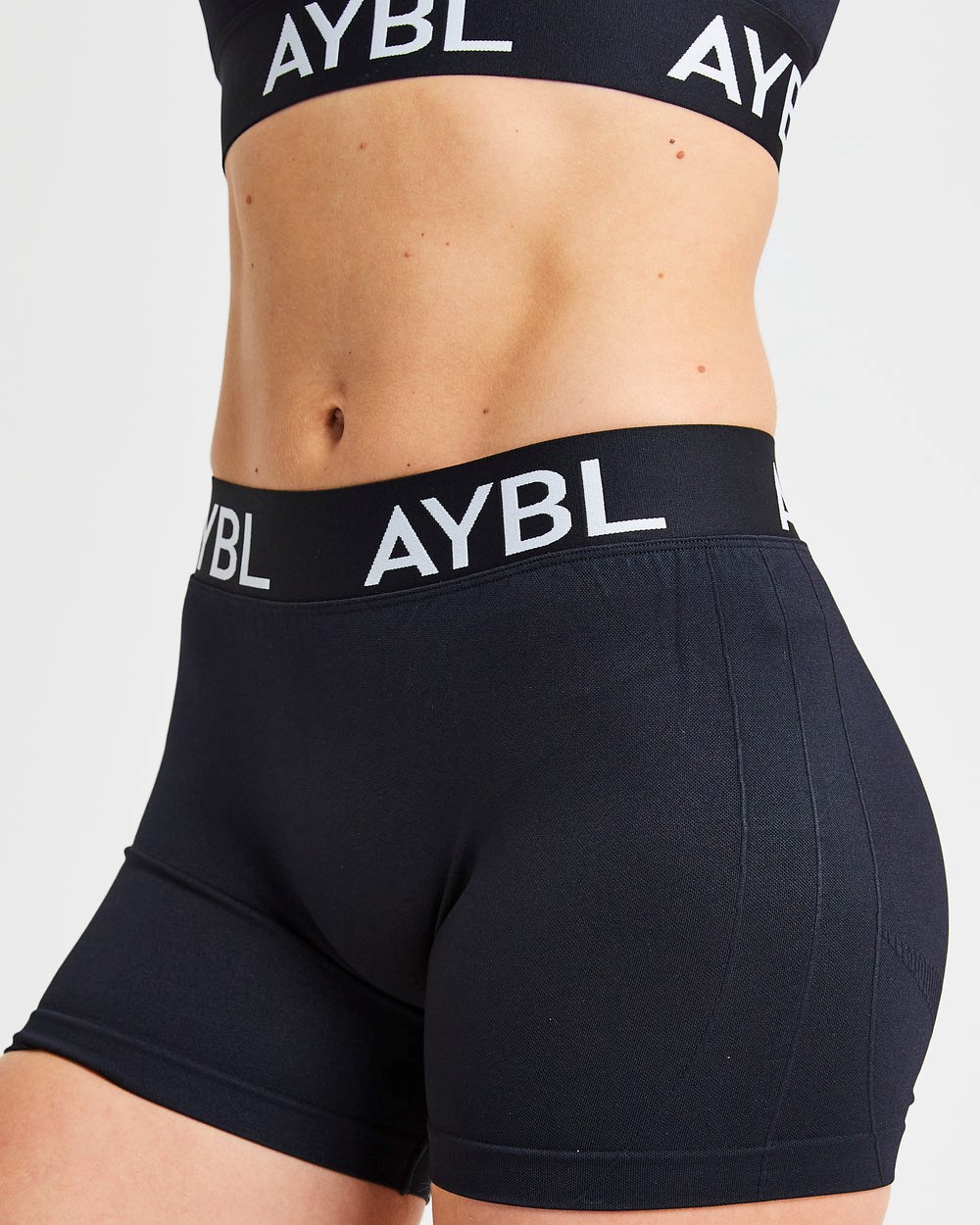 AYBL Staple Seamless Low Rise Shorts Negras | DCMRJ7380