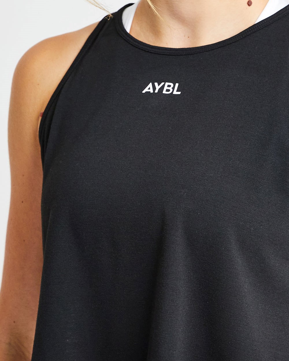 AYBL Strive Crop Vest Negras | KHRTC2097